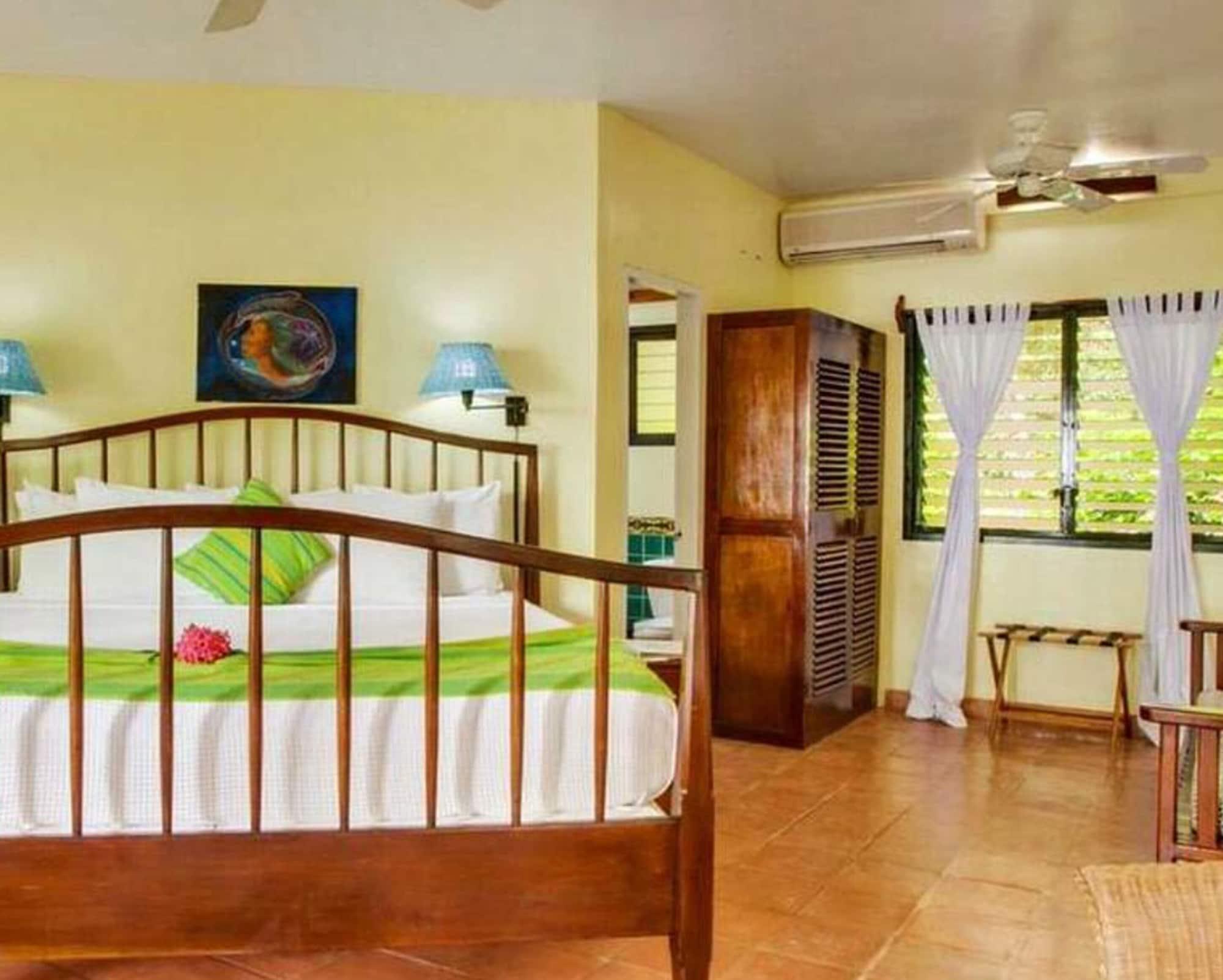 Robert'S Grove Beach Resort Placencia Luaran gambar