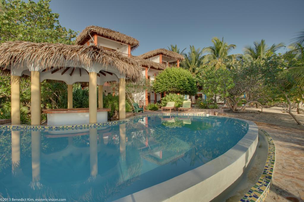 Robert'S Grove Beach Resort Placencia Luaran gambar